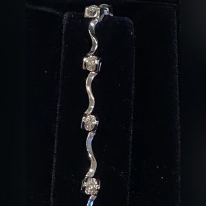 SOLD ON EBAY Beautiful 18kt White Gold Diamond Bracelet, Excellent Condition